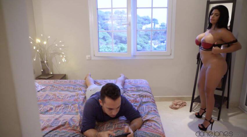 Thick Ass Latina MILF Gets Fucked , Sex 2021